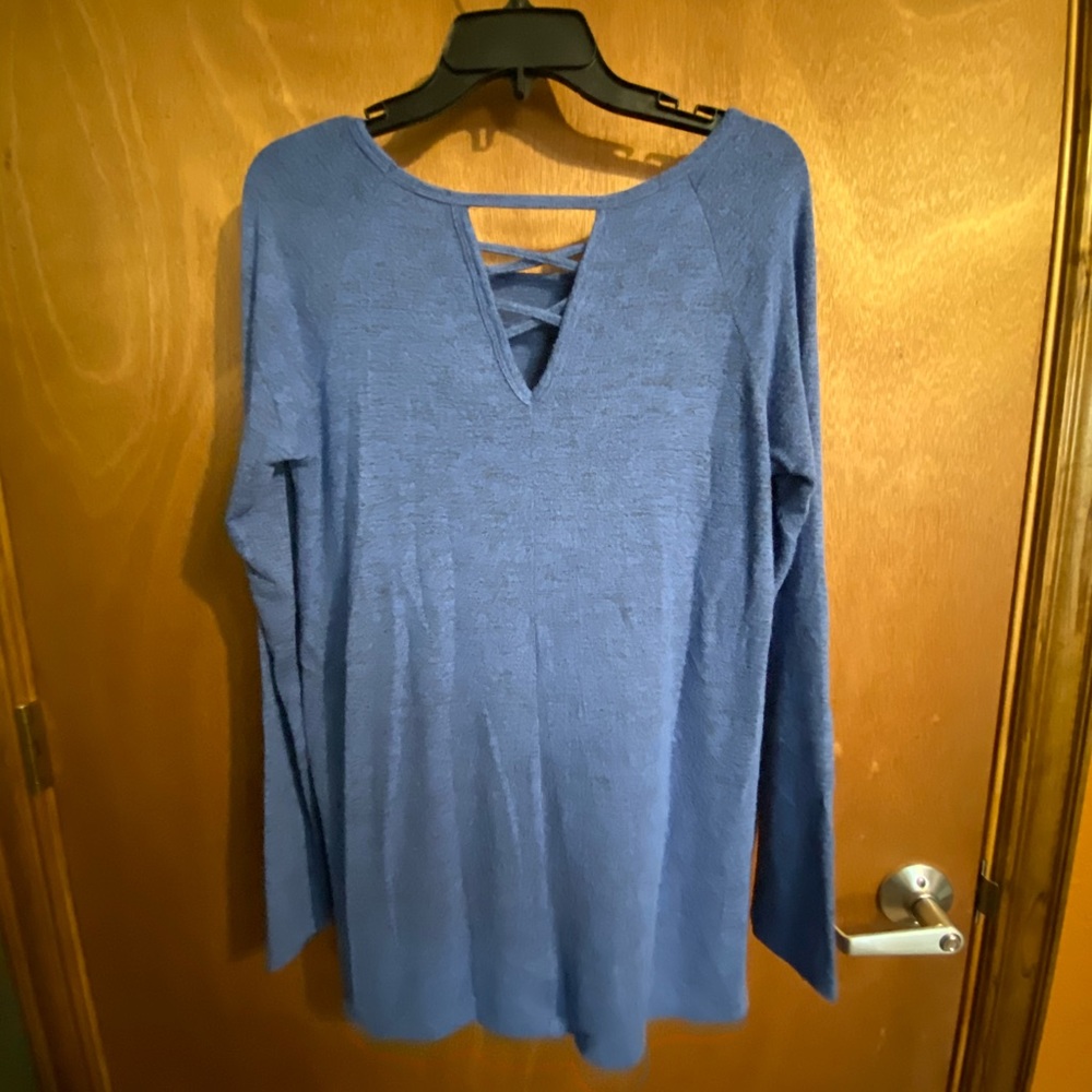 Soft and comfy blue Jockey top